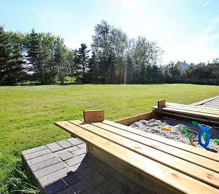 Four-bedroom Holiday In Tranekaer 3 Prázdninový dům Skattebølle